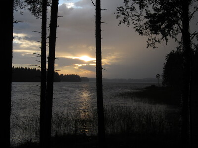 Дождливый вечер на озере