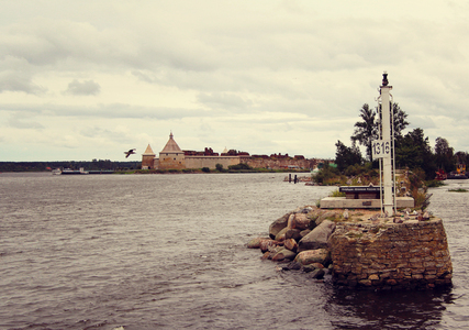 Крепость орешек