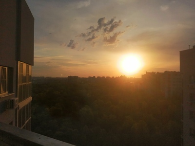 Рассвет над городом