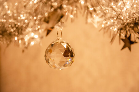 Искры и кристаллы