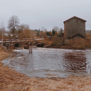 Старая финская мельница на реке perojoki - перовка