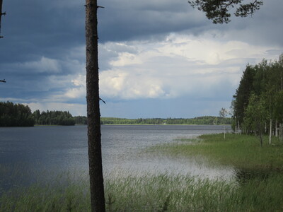 Пейзаж с озером