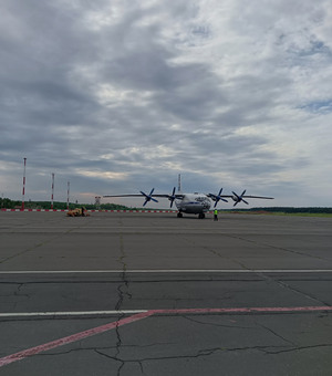 Самолет