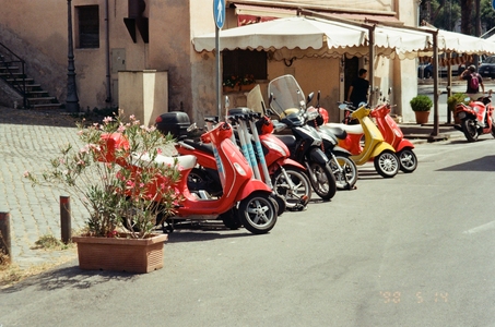 Скутеры в италии