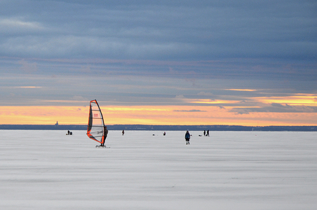 Зимний виндсерфинг на финском заливе