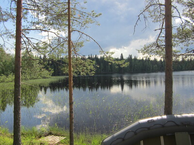 Пейзаж с озером