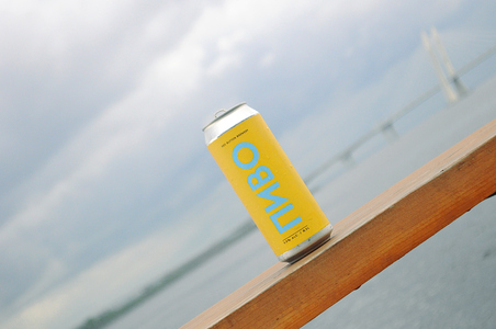 Желто-голубое