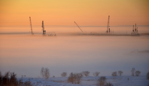 Зимний туман на финском заливе в санкт-петербурге