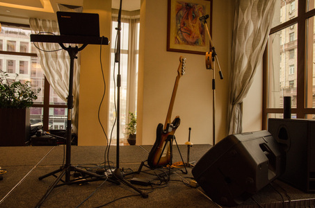 Скоро будет музыка