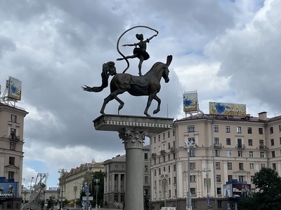 Девочка на лошади