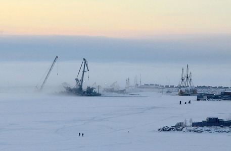 Зимний туман на финском заливе в санкт-петербурге