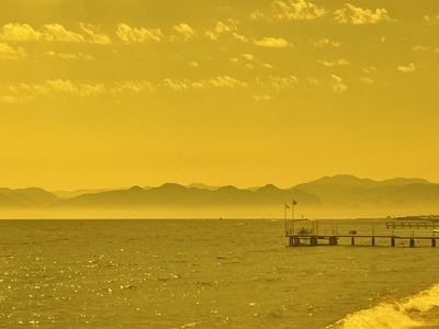 Средиземное море через поляризацию