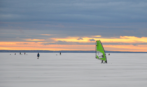 Зимний виндсерфинг на финском заливе