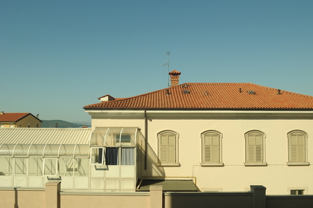 1 roof, daylight, italy